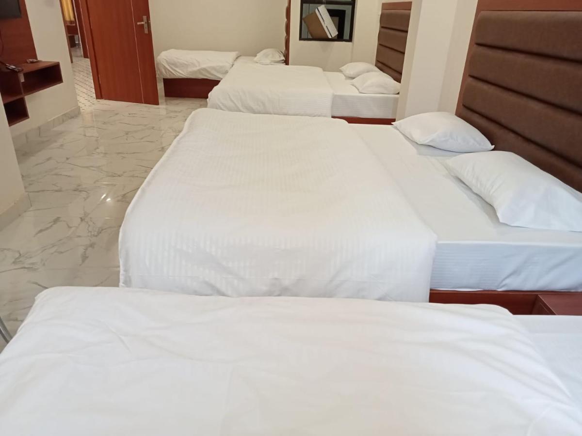 Hotel Kaushik Palace 하리드와르 외부 사진